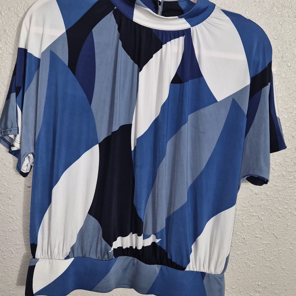 Worthington Blue and White Abstract Blouse
